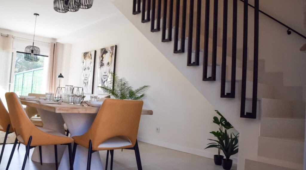 Salon comedor Promoción H55 de Grupo JAMSA | Vive y disfruta de tus vacaciones en Huelva